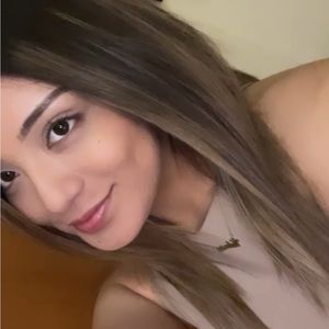 Meet your Posher, Valeria